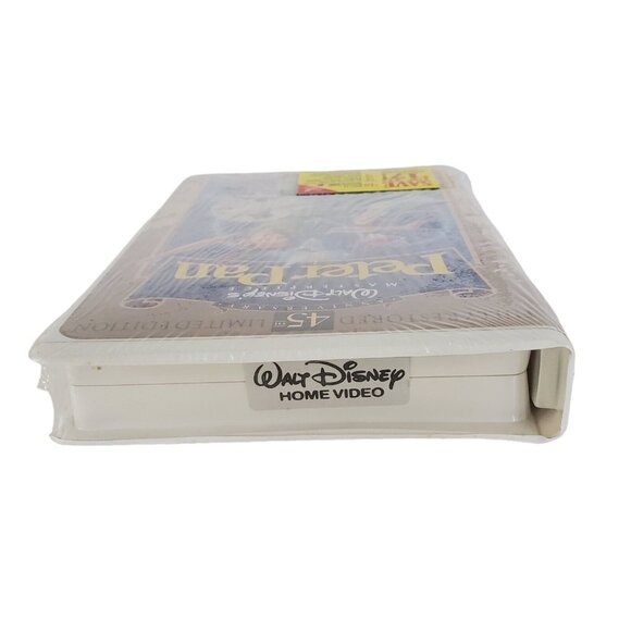 Walt Disney Masterpiece Peter Pan VHS Clamshell Fully Restored 45th Anniversary - Picture 6 of 6